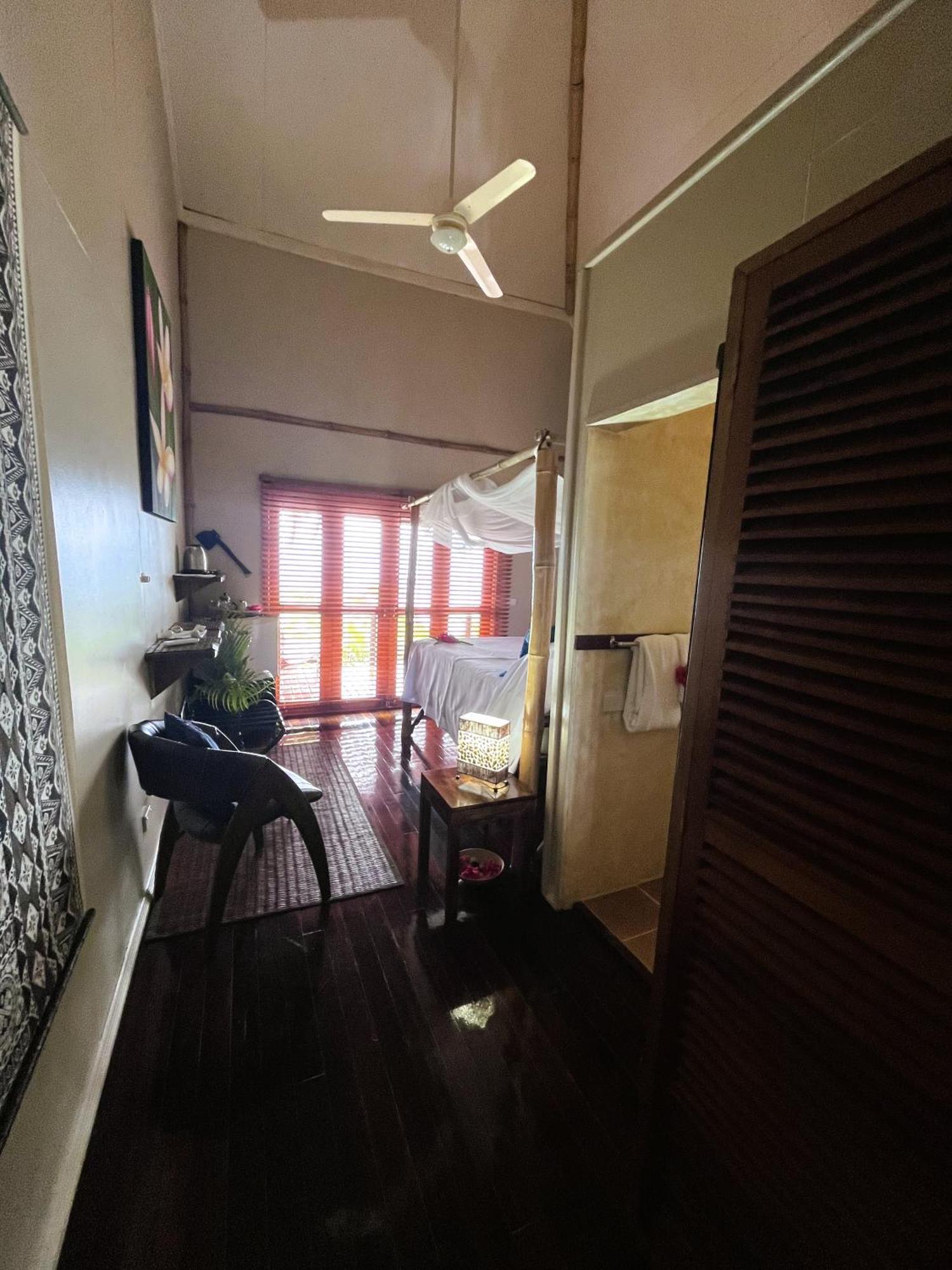 Naveria Heights Lodge Savusavu Buitenkant foto