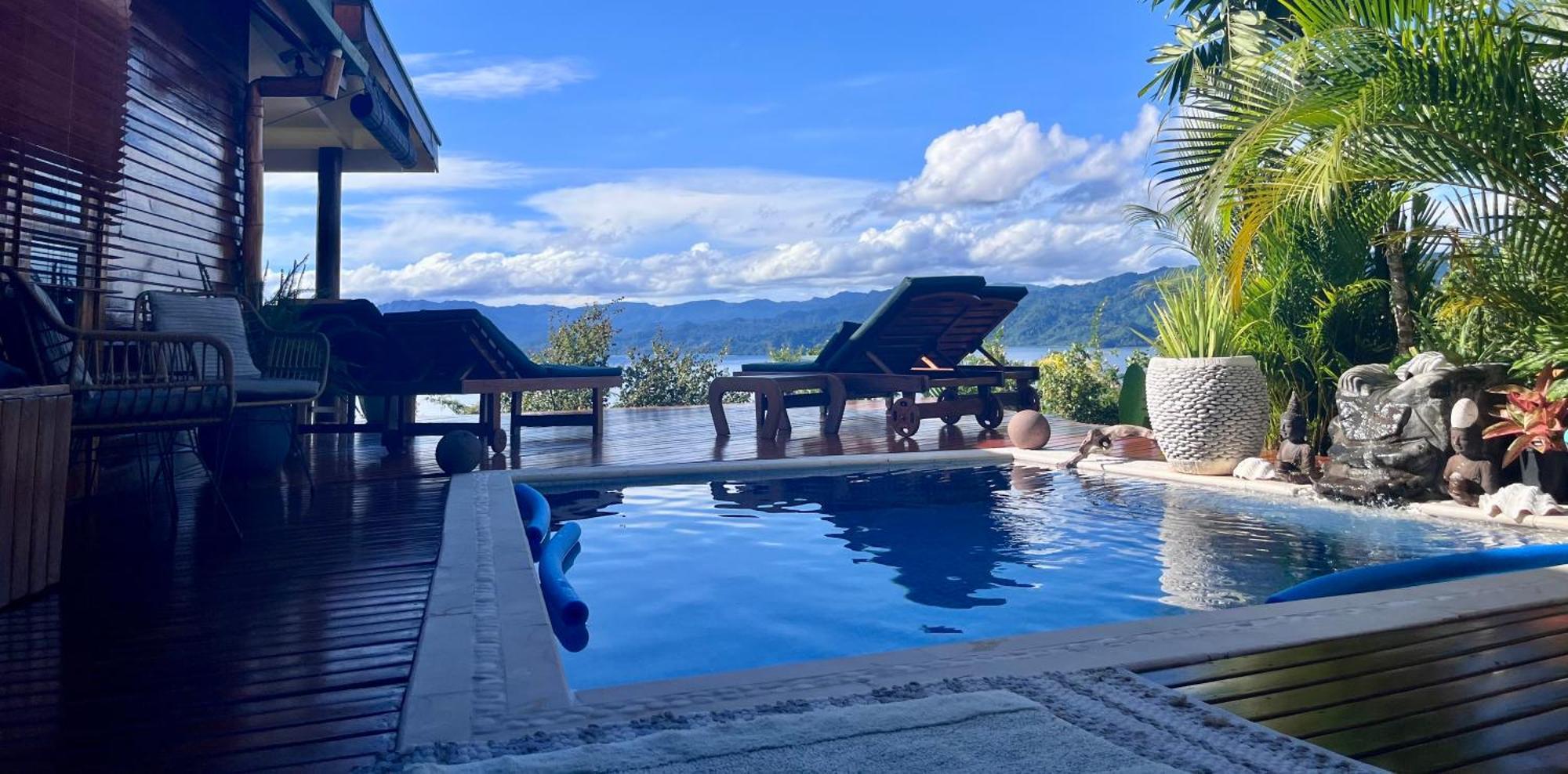 Naveria Heights Lodge Savusavu Buitenkant foto