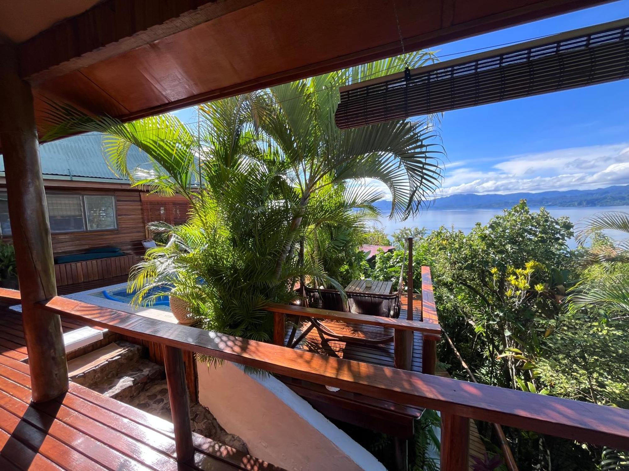 Naveria Heights Lodge Savusavu Buitenkant foto