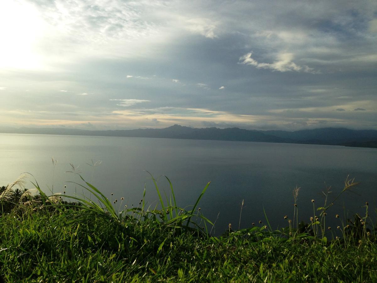 Naveria Heights Lodge Savusavu Buitenkant foto