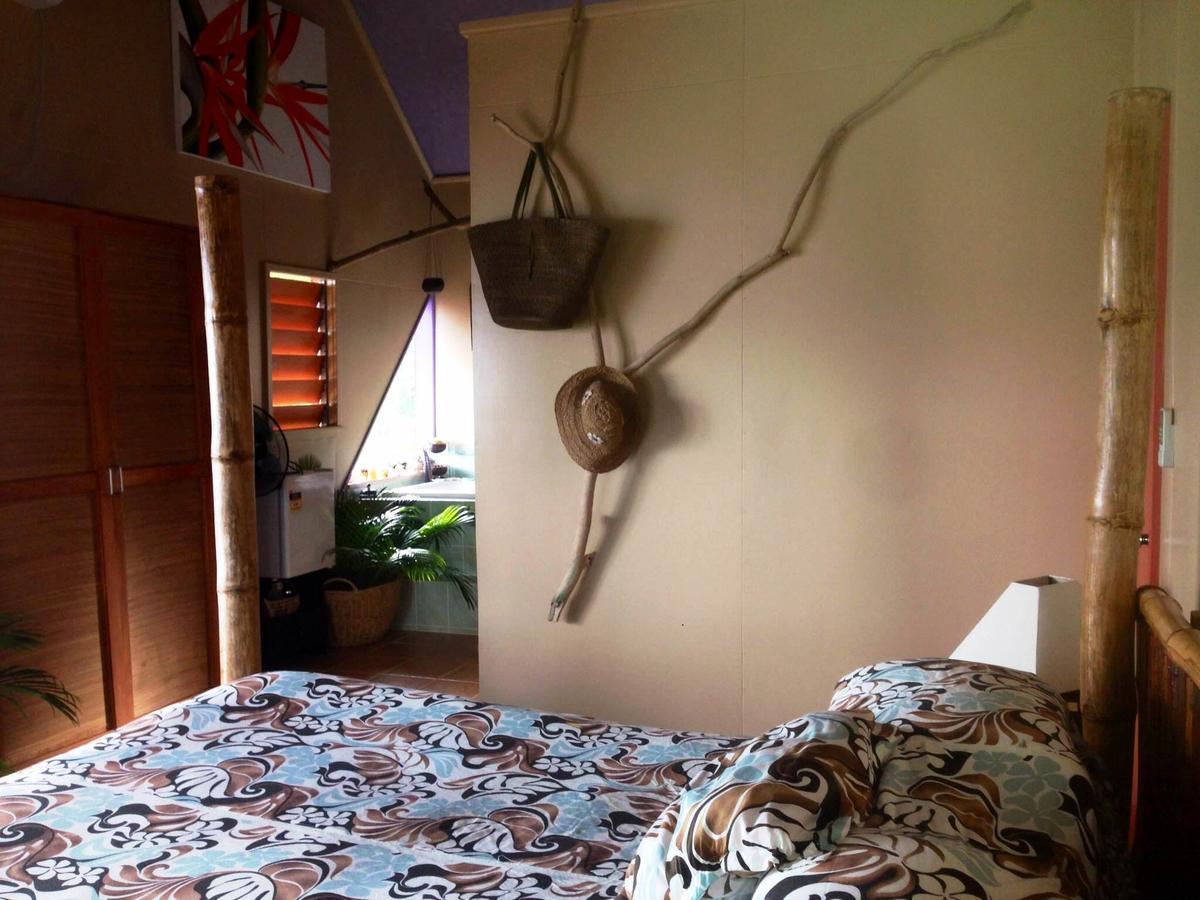 Naveria Heights Lodge Savusavu Buitenkant foto