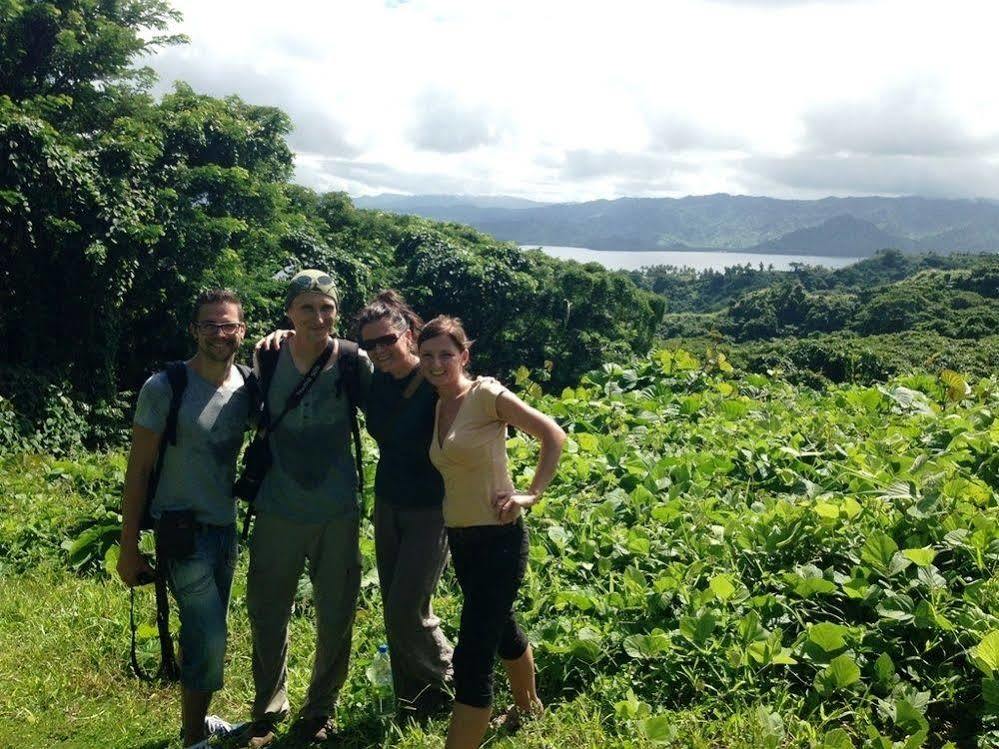 Naveria Heights Lodge Savusavu Buitenkant foto