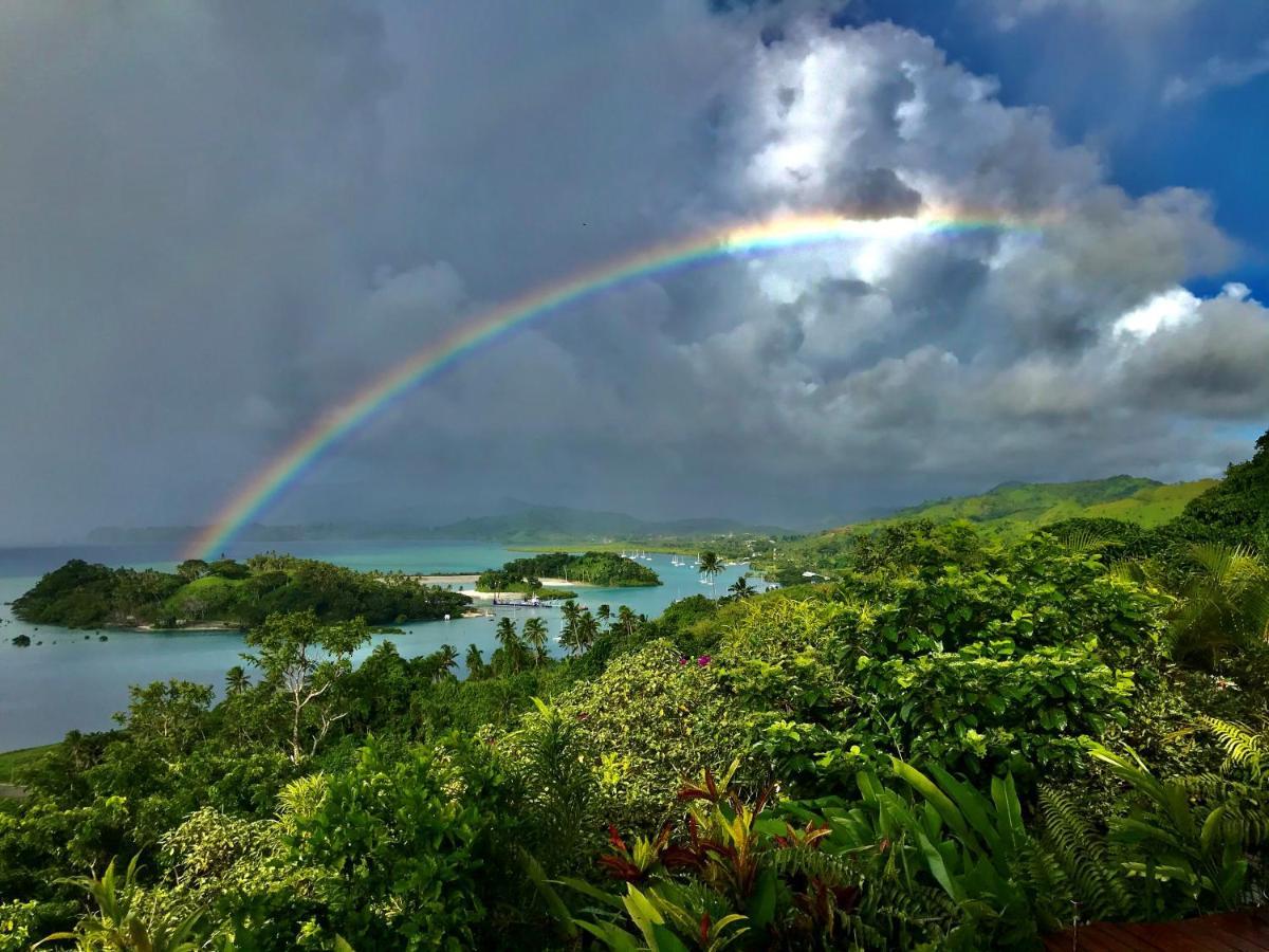 Naveria Heights Lodge Savusavu Buitenkant foto